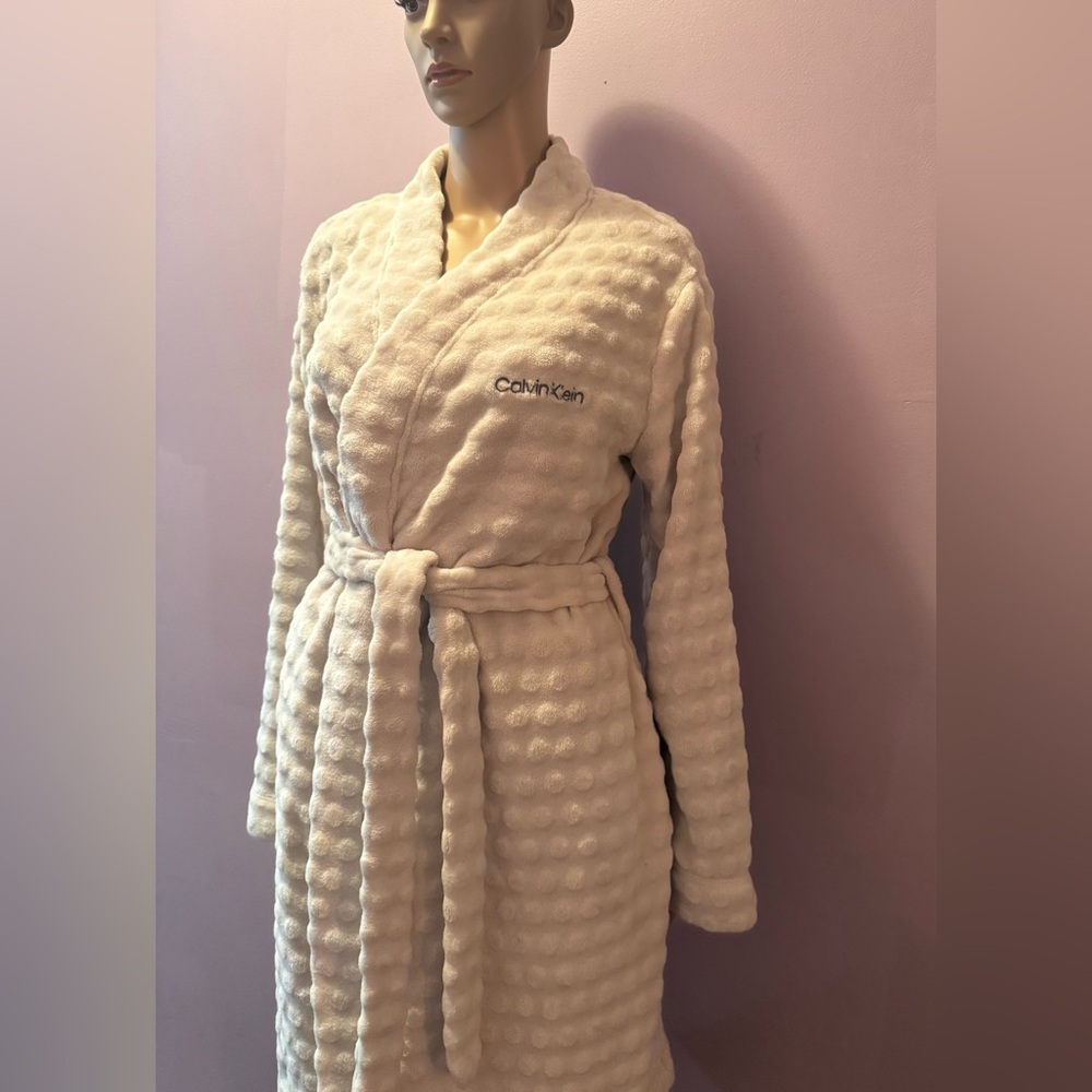 Calvin Klein Soft Cream Robe - Picture 2 of 5